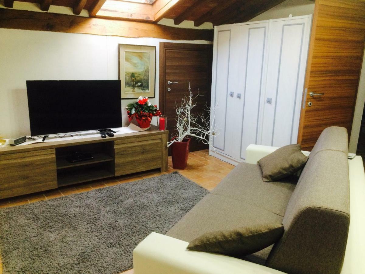 Appartement Mansarda Degli Ulivi à Rigomagno Extérieur photo